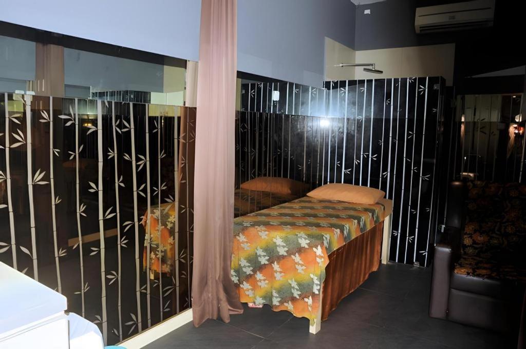 Hotel Cemerlang Μπαντούνγκ Εξωτερικό φωτογραφία