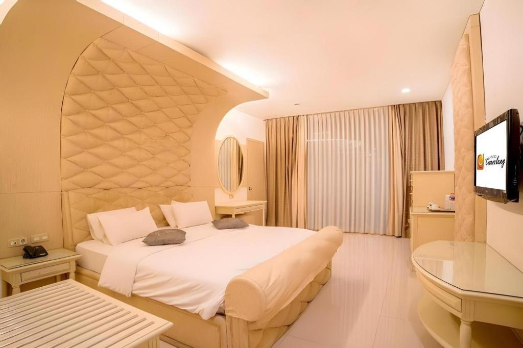 Hotel Cemerlang Μπαντούνγκ Εξωτερικό φωτογραφία