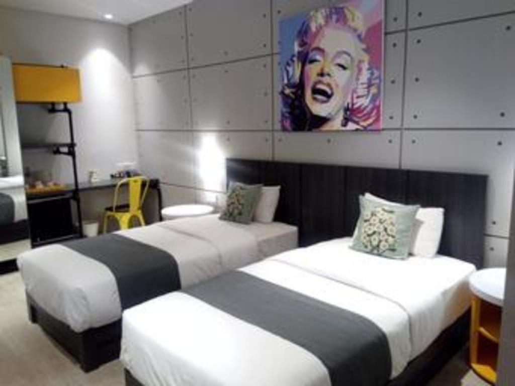 Hotel Cemerlang Μπαντούνγκ Εξωτερικό φωτογραφία