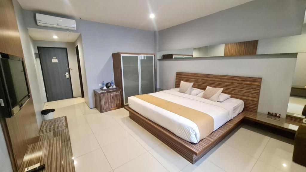 Hotel Cemerlang Μπαντούνγκ Εξωτερικό φωτογραφία