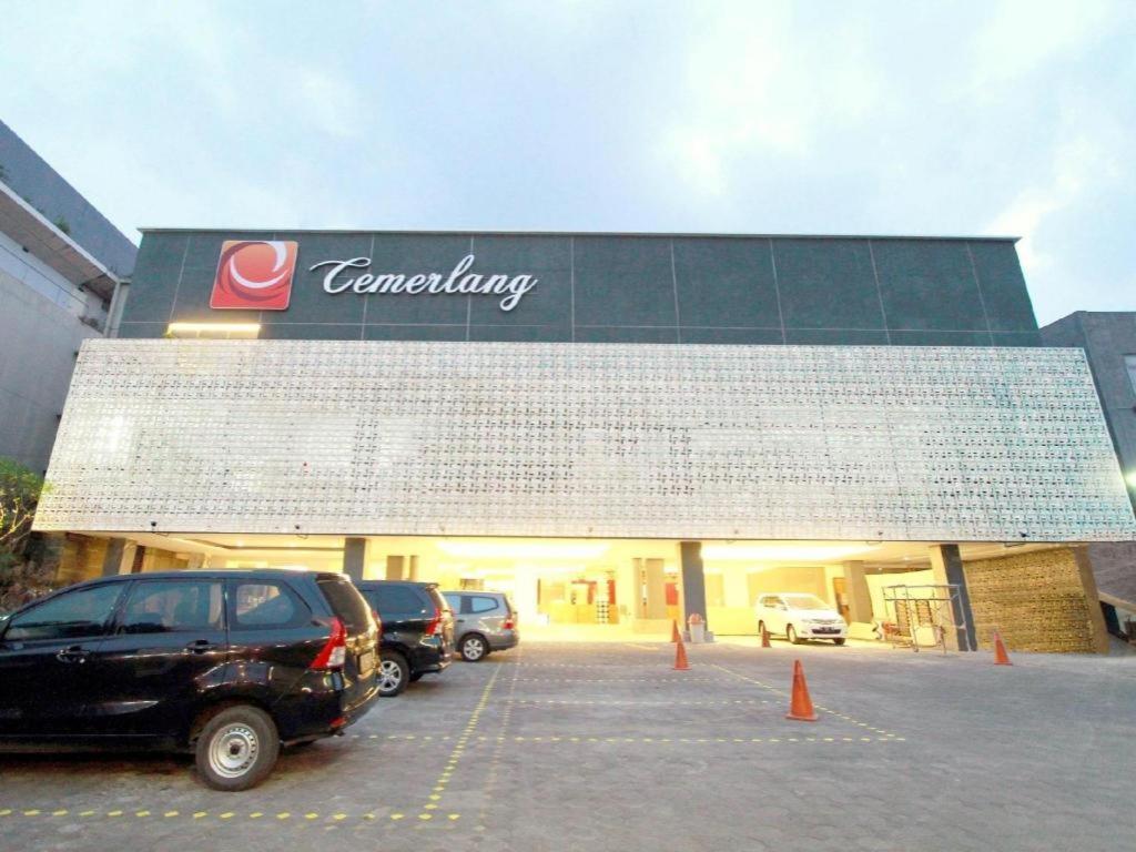 Hotel Cemerlang Μπαντούνγκ Εξωτερικό φωτογραφία